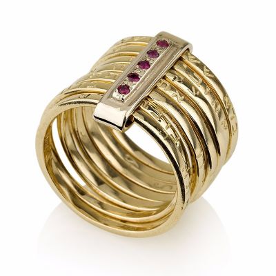 טבעת "שבע ברכות" זהב 14K , משובצת רובי (לבחירה)