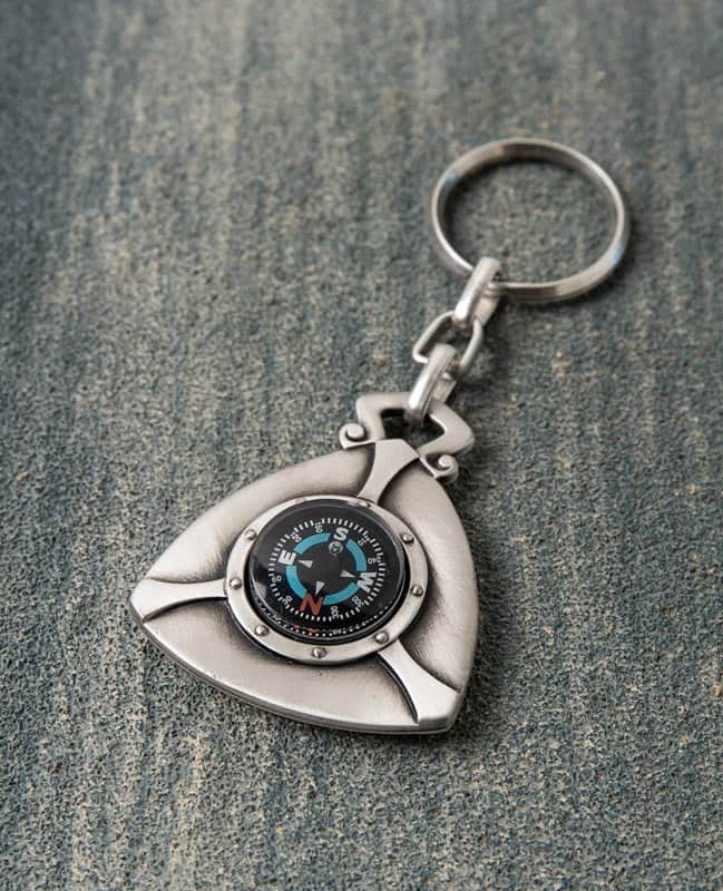 מחזיק מפתחות "שלא תאבדו את הדרך" מצפן