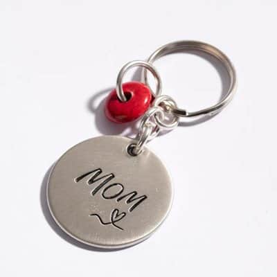 מחזיק מפתחות "MOM"