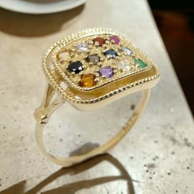 טבעת חושן "אור-יה" זהב עדינה , משובצת 12 אבני החושן