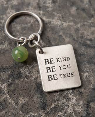 מחזיק מפתחות Be True