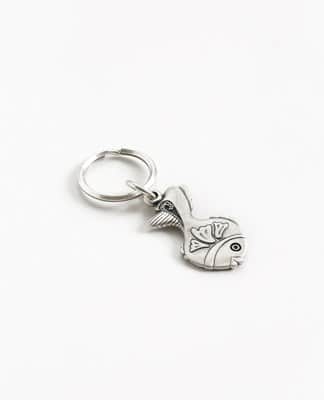 מחזיק מפתחות דג "קטן עליך!"