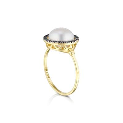 טבעת זהב 14K משובצת פנינה טבעית וסביב אוניקס שחור